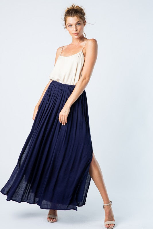 GRACEFUL PLEATED MIDI SKIRT