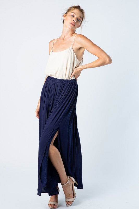 GRACEFUL PLEATED MIDI SKIRT