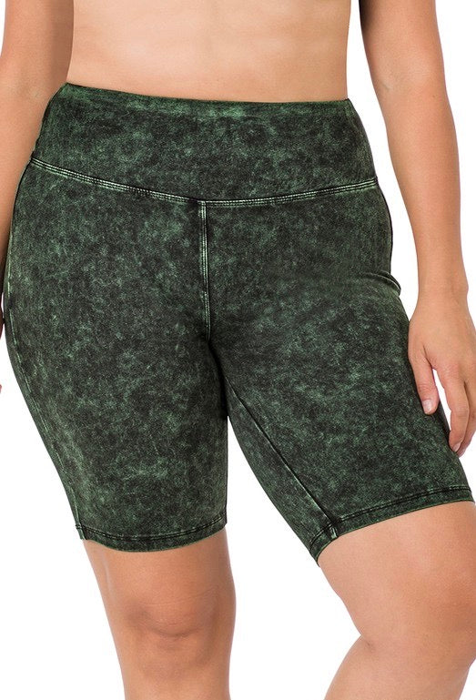 MINERAL WASH BIKER SHORTS - ARMY GREEN
